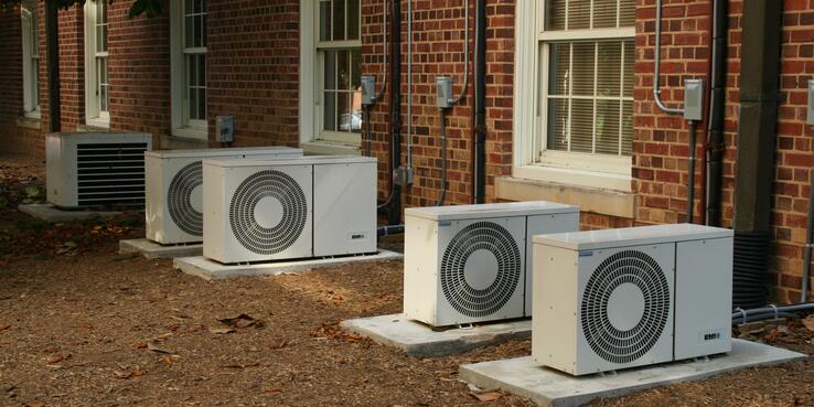 Smoothing the Transition to Heat Pumps